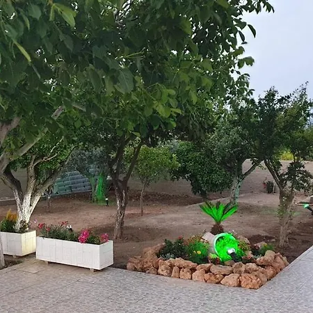 Saronikos Family House With Garden & Sea View Isthmia