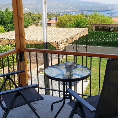 דירה Saronikos Family House With Garden & Sea View