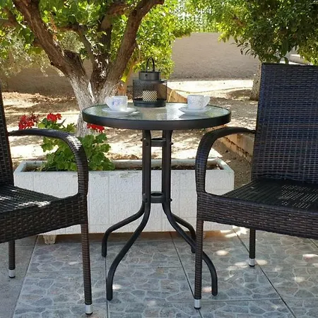 Saronikos Family House With Garden & Sea View איסטמיה